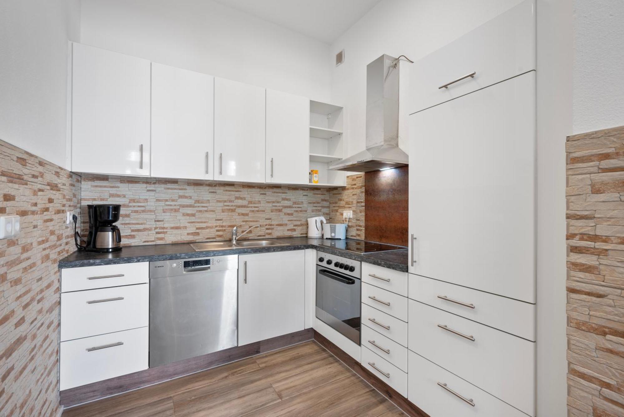 Backhome - Business&Family - Fantastische Schlosslage, Smarttv, Netflix, 50Qm, 24H Checkin - Apartment 1 Ludwigsburg Eksteriør bilde